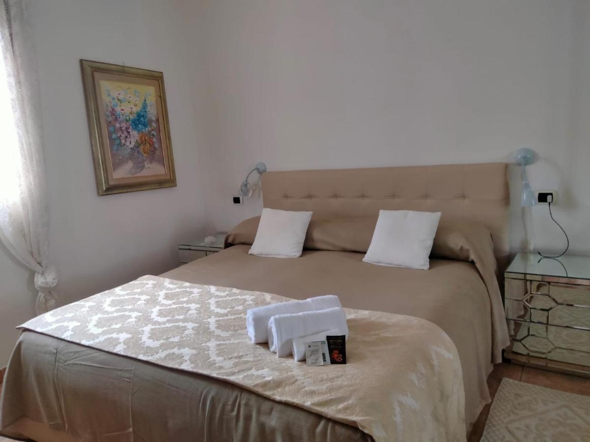 La Casa Dei Fenicotteri Bed & Breakfast Olbia Dış mekan fotoğraf